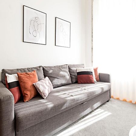 Lovelystay - Cativo Studio Downtown By Metro Station بورتو المظهر الخارجي الصورة