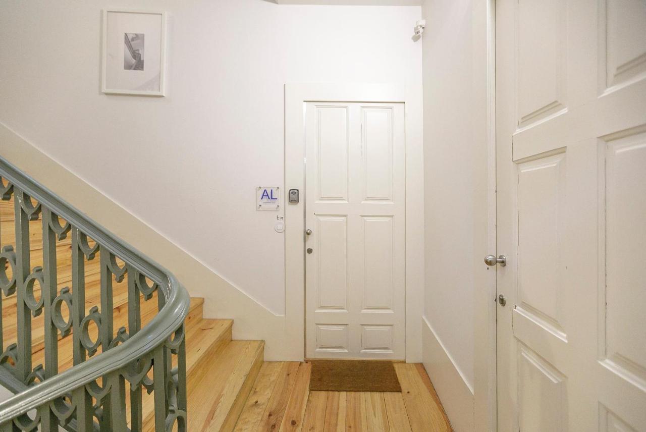 Lovelystay - Cativo Studio Downtown By Metro Station بورتو المظهر الخارجي الصورة
