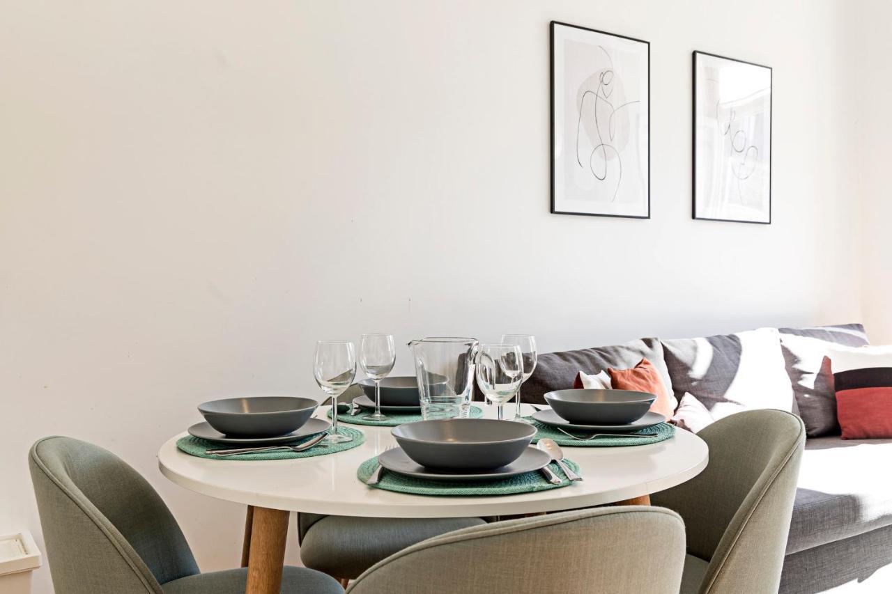 Lovelystay - Cativo Studio Downtown By Metro Station بورتو المظهر الخارجي الصورة